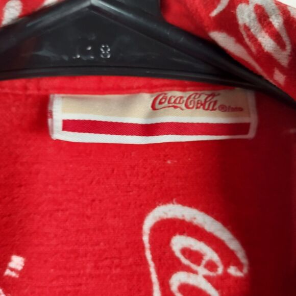 Coca-Cola Men’s Medium Red All-Over Logo Button-Up Shirt Vintage Promo - Picture 4 of 9